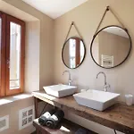 Apres La Sieste 4* Сен-Лоран-дез-Арбр