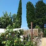 Apres La Sieste 4* Сен-Лоран-дез-Арбр