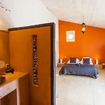 Apres La Sieste Сен-Лоран-дез-Арбр