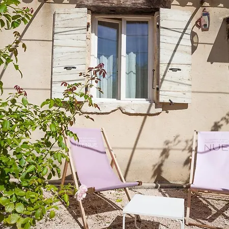 Apres La Sieste Couette-café Saint-Laurent-des-Arbres